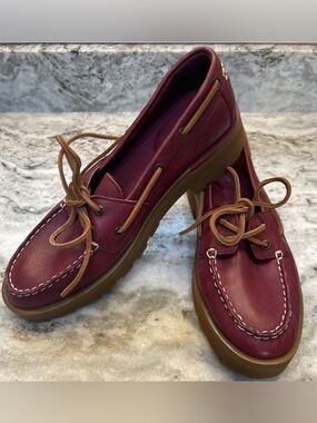 Women's Sperry Burgundy Leather Boat Shoes Chunky/Lug Sole